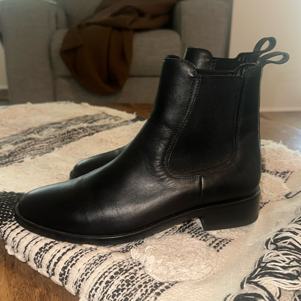 Thursday boots. Black Duchess Boot sz 9. Only worn few times. Gently used